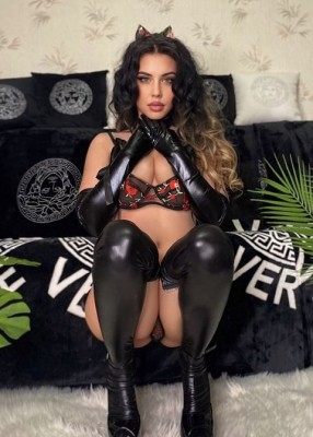 Проститутка Моника